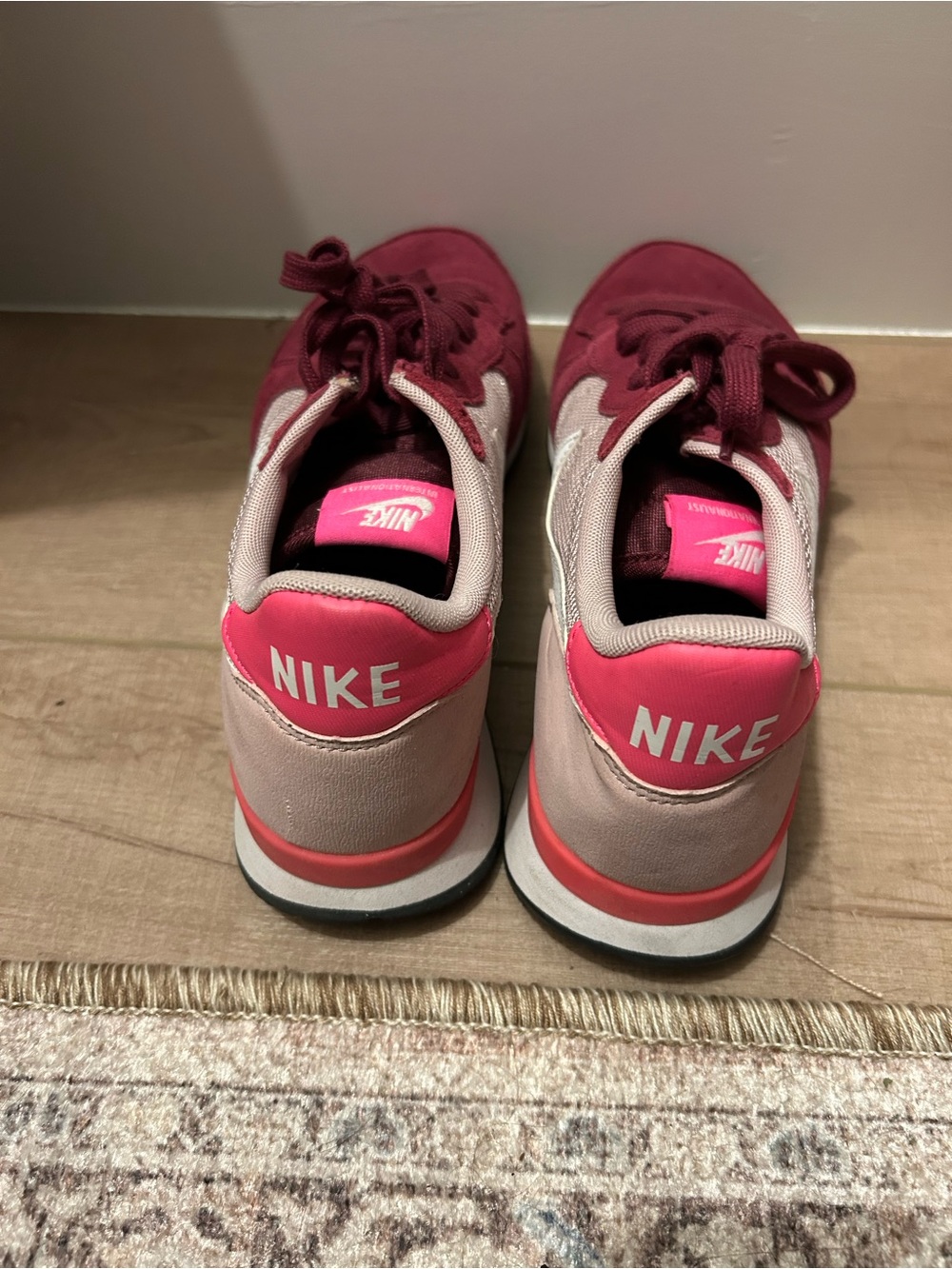 Nike Internationalist Sneaker